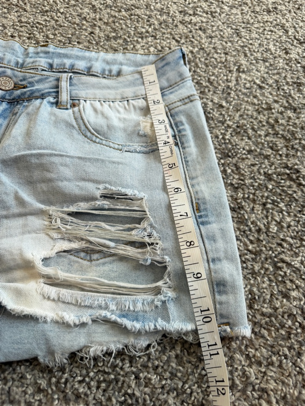 DGRPI Light Wash Distressed Denim Shorts - Picture 11 of 16